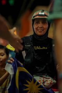 BIB: 744, 
                            <button type="button" onclick="openModal(24742187)" class="btn btn-primary btn-sm float-right btn-popup" data-toggle="modal" data-target=".modal-high-quality">
                        <i class="fas fa-shopping-cart"></i> Add to Cart
                    </button>
                                            <button type="button" onclick="isThisMe(24742187, true)" class="btn btn-success btn-sm float-right btn-popup btn-isme hidden" data-toggle="tooltip" data-placement="bottom" title="นี่คือรูปของคุณใช่ไหม คลิกที่นี่เพื่อเอาเข้าอัลบั้ม">
                        <i class="fas fa-plus"></i> Add to album
                    </button>
                    <button type="button" onclick="isThisMe(24742187, false)" class="btn btn-warning btn-sm float-right btn-popup btn-isnotme hidden">
                        <i class="fas fa-ban"></i> Remove from album
                    </button>